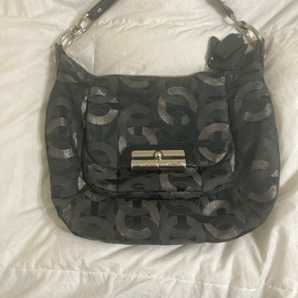 Coach Signature Kristin Chainlink Shoulder Hobo Bag Purse Tote 18295 Black - Picture 1 of 4